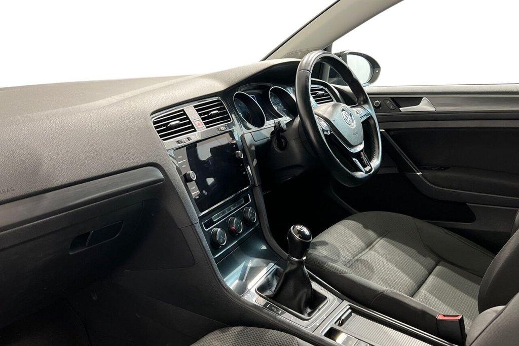 Used Volkswagen Golf 2018 for sale - 76520469: Photo 9