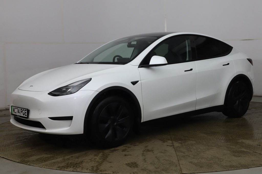 Used Tesla Model Y 2025 for sale - 76999138: Photo 2