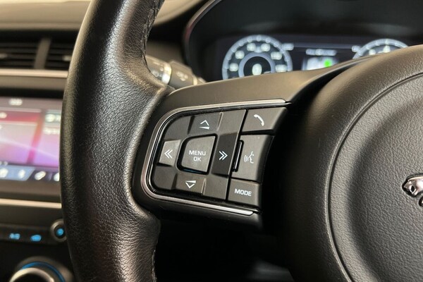 Used Jaguar E-Pace 2019 for sale - 76074141: Photo 26