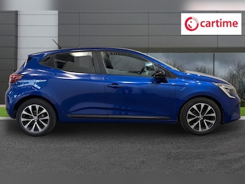 Used Renault Clio 2023 for sale - 78974960: Photo