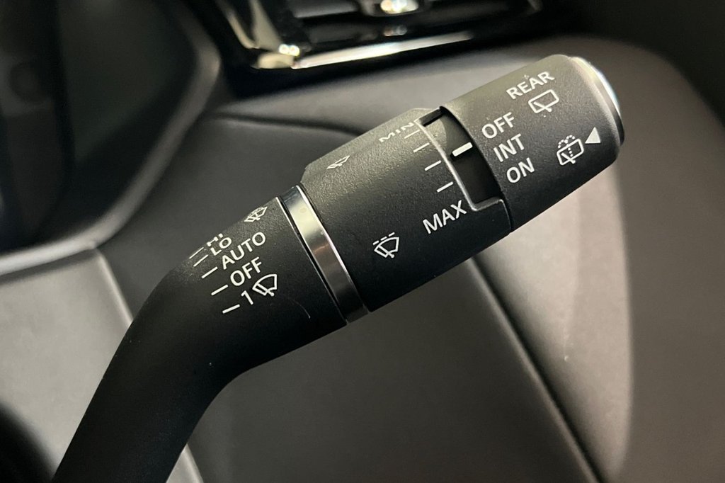 Used Land Rover Range Rover Velar 2024 for sale - 76429810: Photo 29