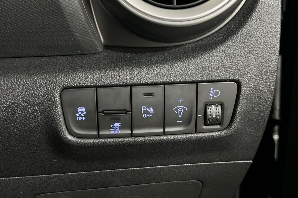 Used Hyundai KONA 2022 for sale - 77654516: Photo 31