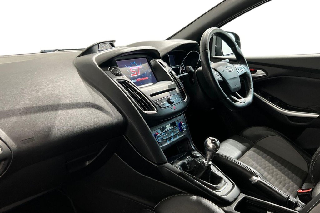 Used Ford Focus 2017 for sale - 77333045: Photo 11