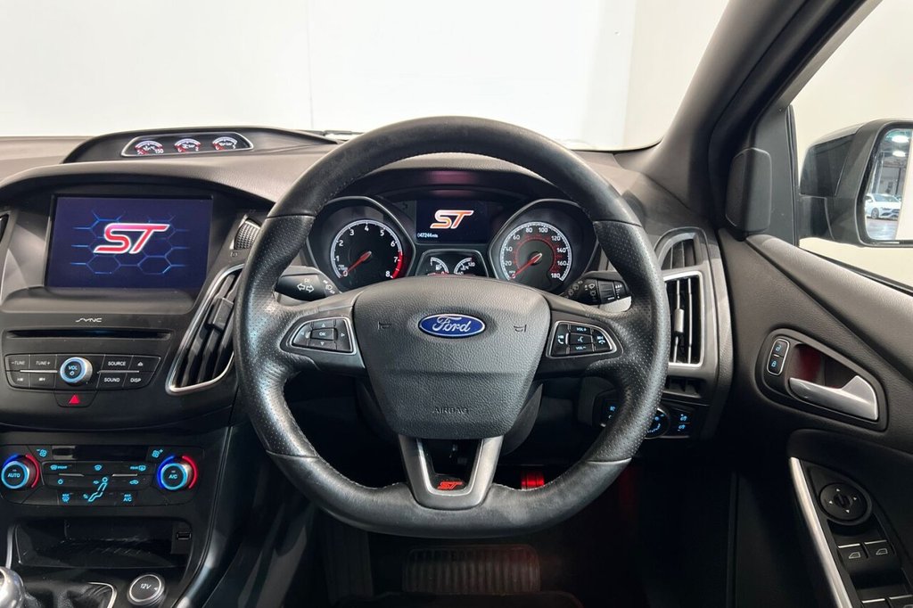 Used Ford Focus 2017 for sale - 77333045: Photo 15