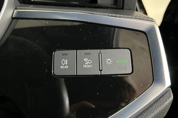 Used Audi Q3 2023 for sale - 75236321: Photo 37