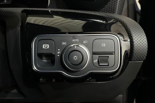 Used Mercedes-Benz A-Class 2021 for sale - 75986193: Photo 32