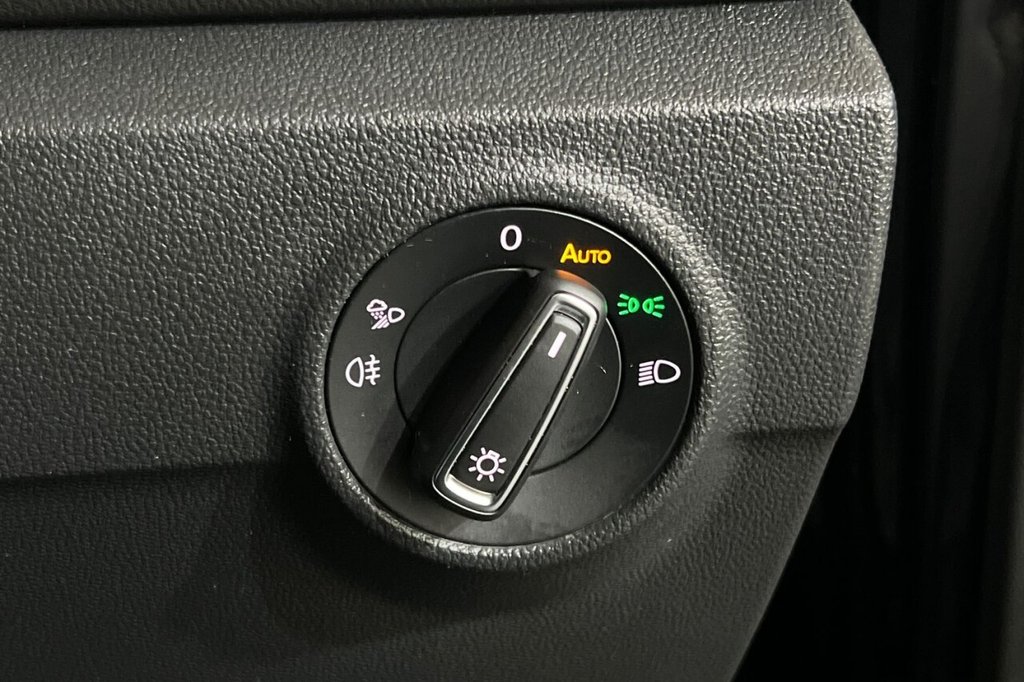 Used Volkswagen T-Roc 2022 for sale - 75704208: Photo 36