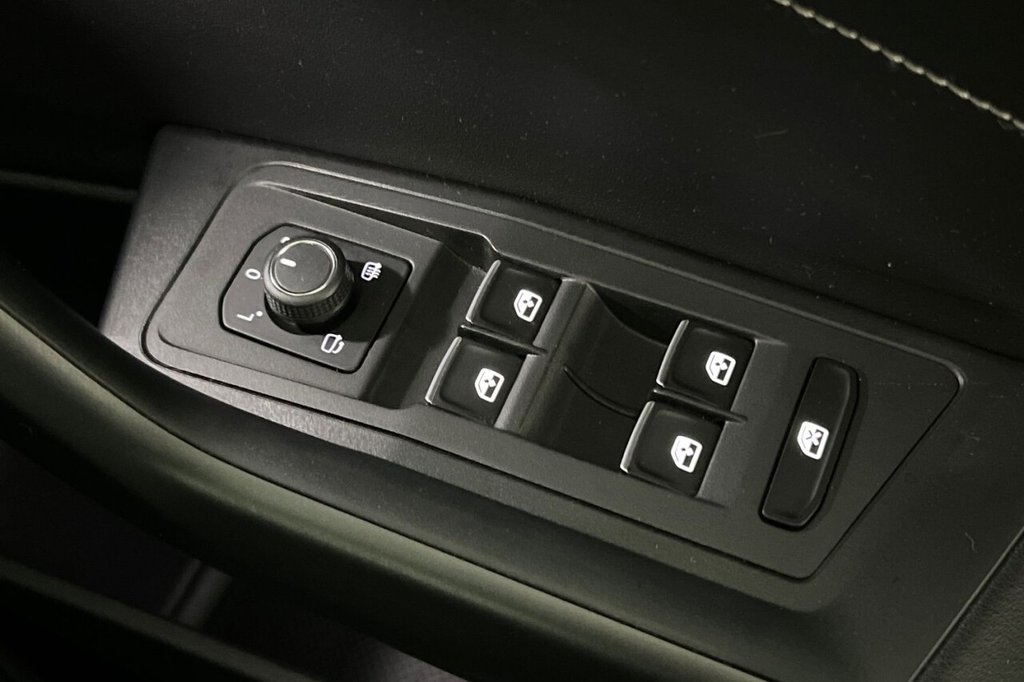 Used Volkswagen T-Roc 2022 for sale - 75704208: Photo 38