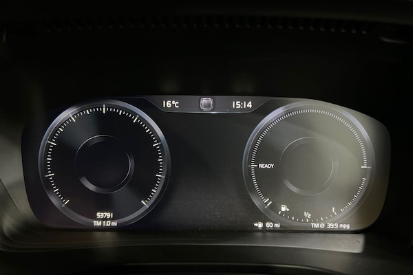 Used Volvo XC40 2021 for sale - 76124240: Photo 14