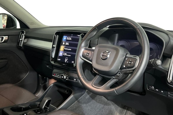 Used Volvo XC40 2021 for sale - 76124240: Photo 9