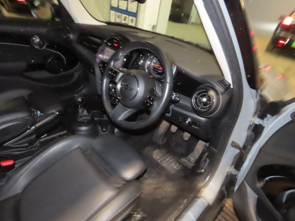 Used MINI Hatch 2022 for sale - 77655196: Photo 10