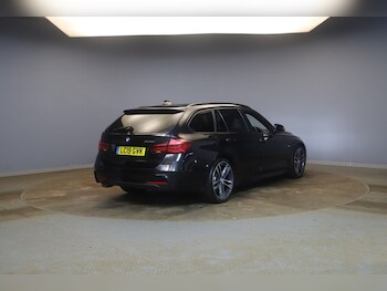 Used BMW 3 Series 2019 for sale - 77719933: Photo