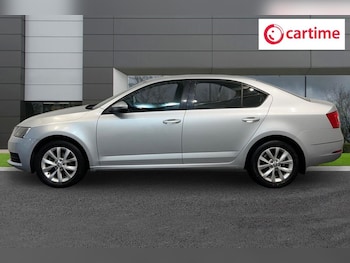 Used Skoda Octavia 2017 for sale - 76590884: Photo