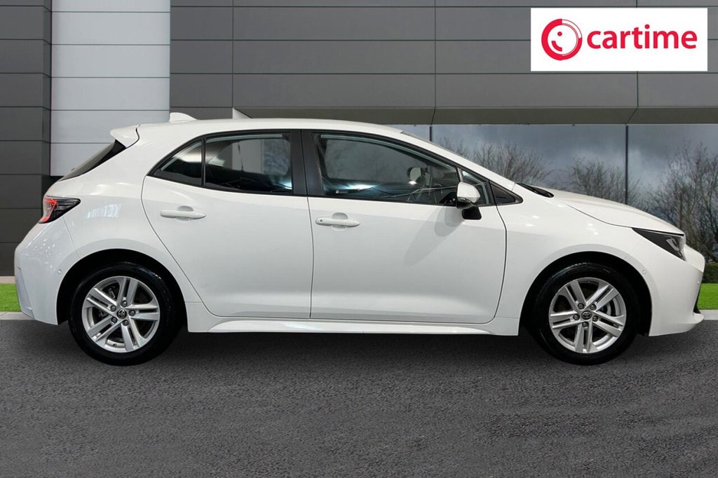 Used Toyota Corolla 2022 for sale - 76841532: Photo 2