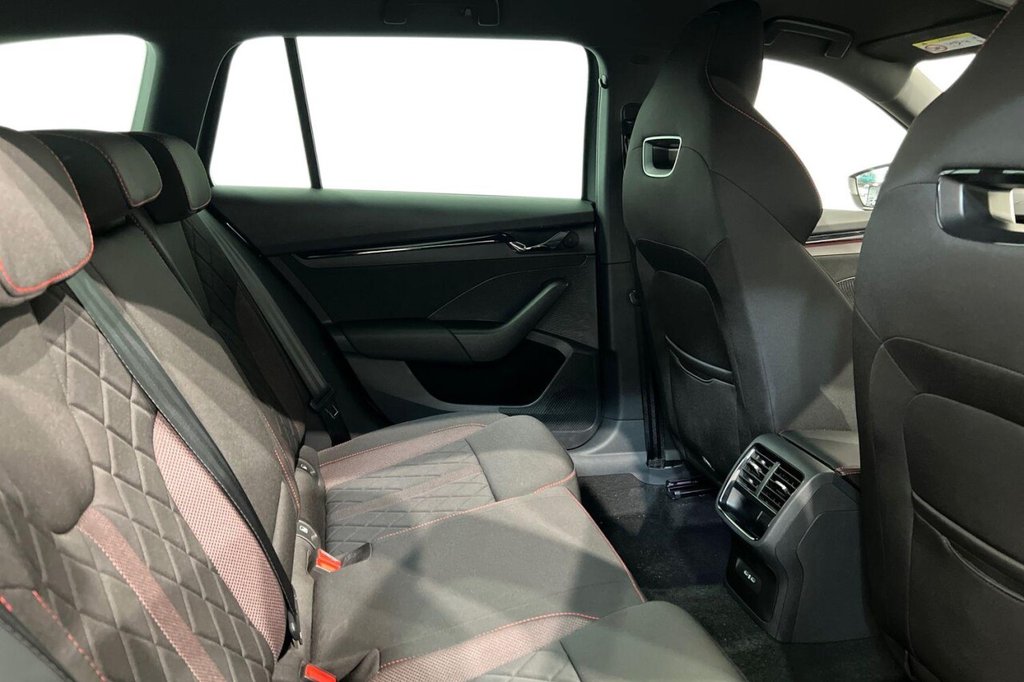 Used Skoda Octavia 2023 for sale - 77110972: Photo 10