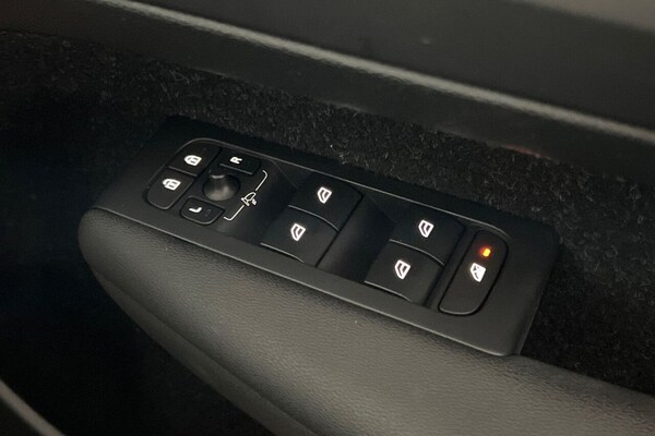 Used Volvo XC40 2020 for sale - 76190774: Photo 38