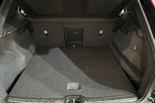 Used Volvo XC40 2020 for sale - 76190774: Photo 41