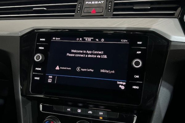 Used Volkswagen Passat 2022 for sale - 76154491: Photo 24