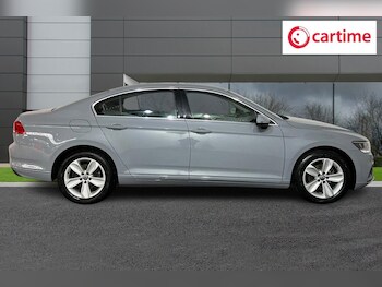 Used Volkswagen Passat 2022 for sale - 76154491: Photo 2