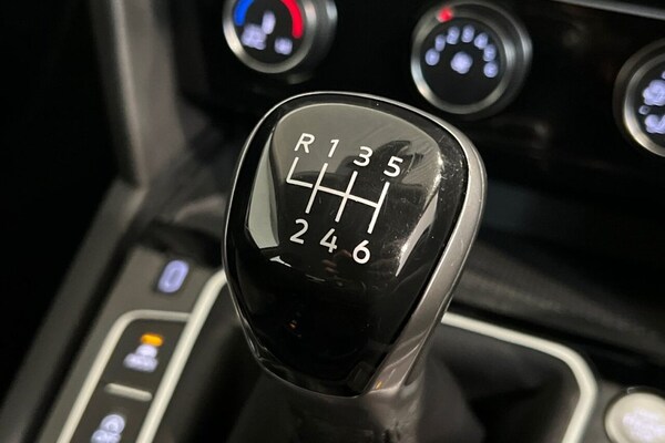 Used Volkswagen Passat 2022 for sale - 76154491: Photo 32