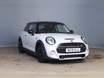 MINI Hatch feature image