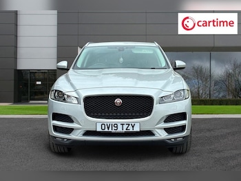 Used Jaguar F-Pace 2019 for sale - 79384675: Photo