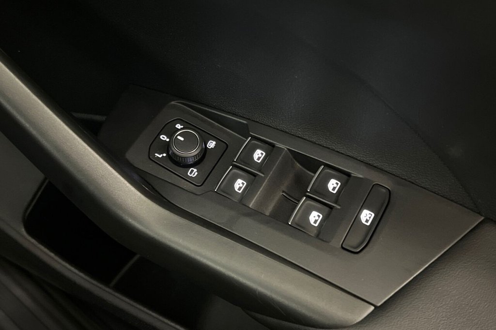 Used Volkswagen T-Cross 2023 for sale - 77218481: Photo 39