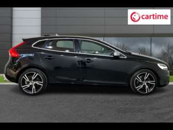 Used Volvo V40 2018 for sale - 74709080: Photo