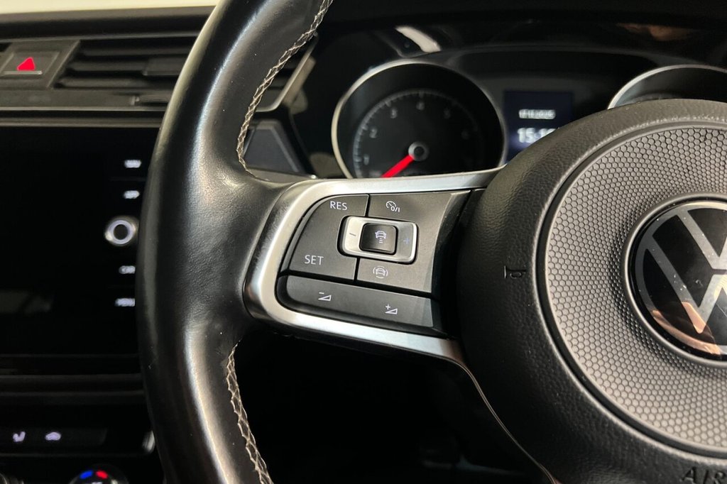 Used Volkswagen Touran 2020 for sale - 76528709: Photo 25