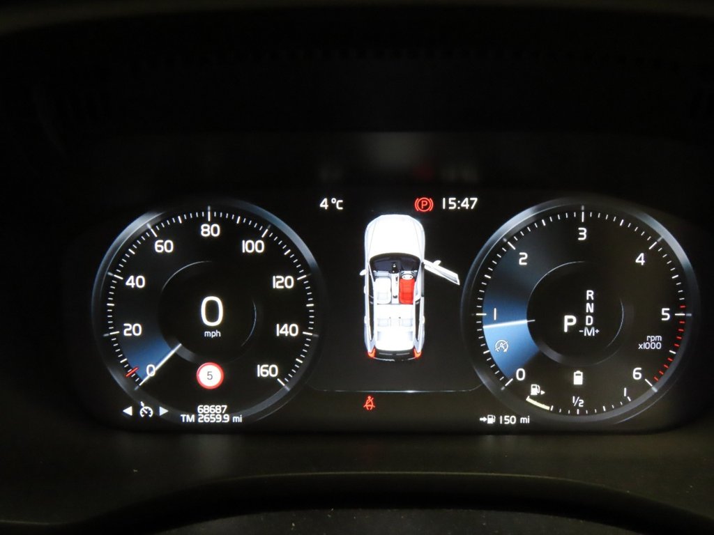 Used Volvo XC60 2021 for sale - 77621770: Photo 15