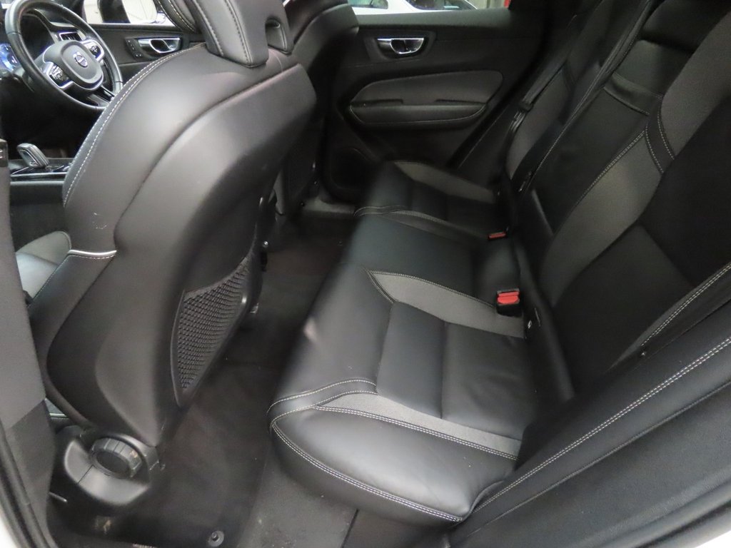 Used Volvo XC60 2021 for sale - 77621770: Photo 5
