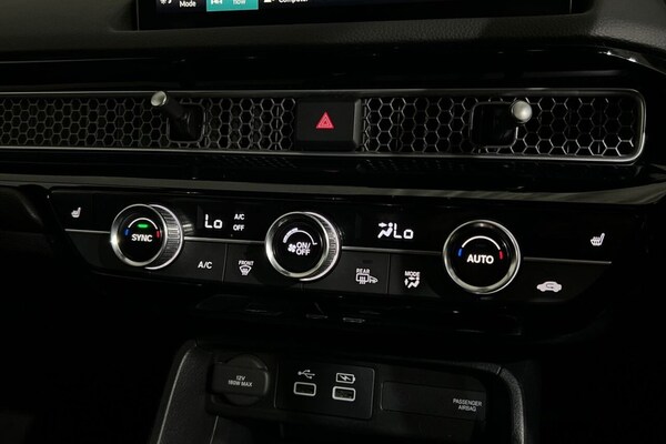 Used Honda Civic 2022 for sale - 75037694: Photo 35