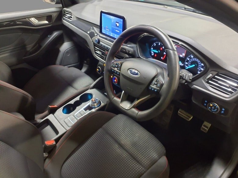 Used Ford Focus 2021 for sale - 76923890: Photo 7