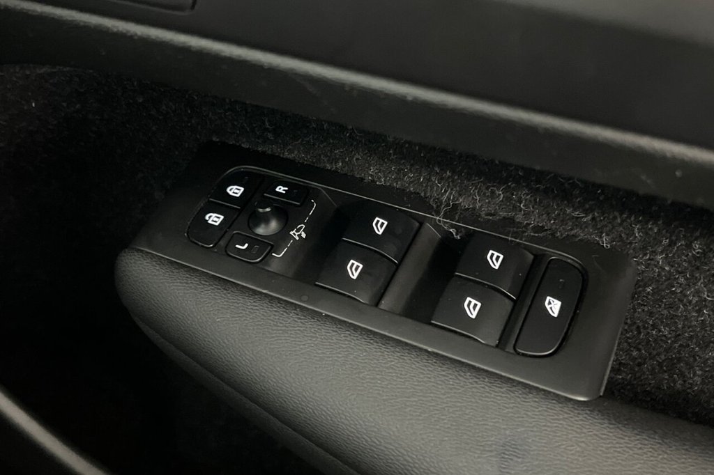 Used Volvo XC40 2020 for sale - 75877351: Photo 36