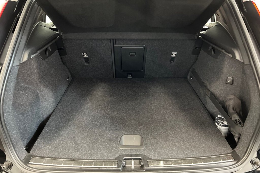 Used Volvo XC40 2020 for sale - 75877351: Photo 38
