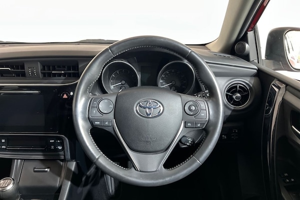 Used Toyota Auris 2017 for sale - 75665740: Photo 15