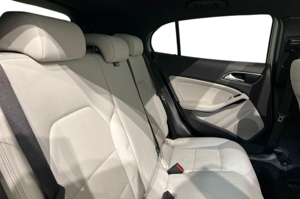 Used Mercedes-Benz GLA 2018 for sale - 76999163: Photo 10