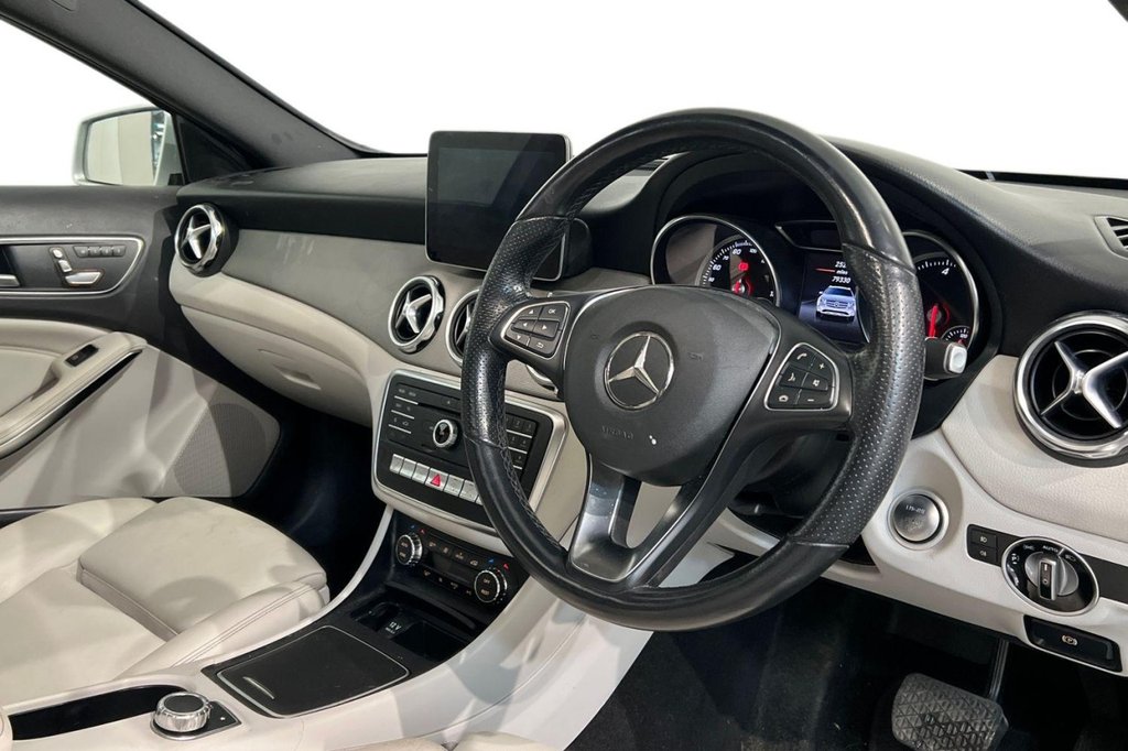 Used Mercedes-Benz GLA 2018 for sale - 76999163: Photo 9