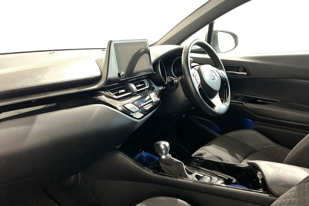 Used Toyota C-HR 2022 for sale - 77408630: Photo 11