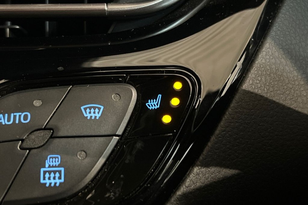 Used Toyota C-HR 2022 for sale - 77408630: Photo 20