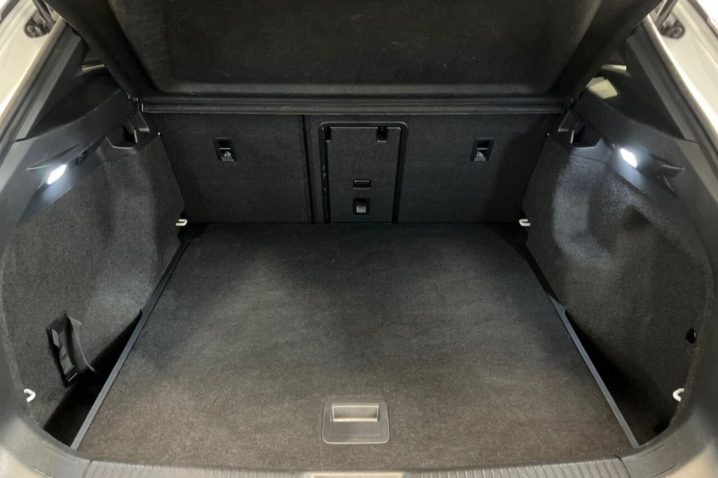 Used Volkswagen ID.4 2023 for sale - 77048984: Photo 43