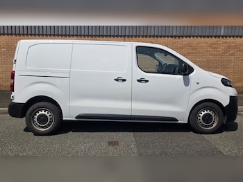 Used Vauxhall Vivaro 2023 for sale - 79009370: Photo