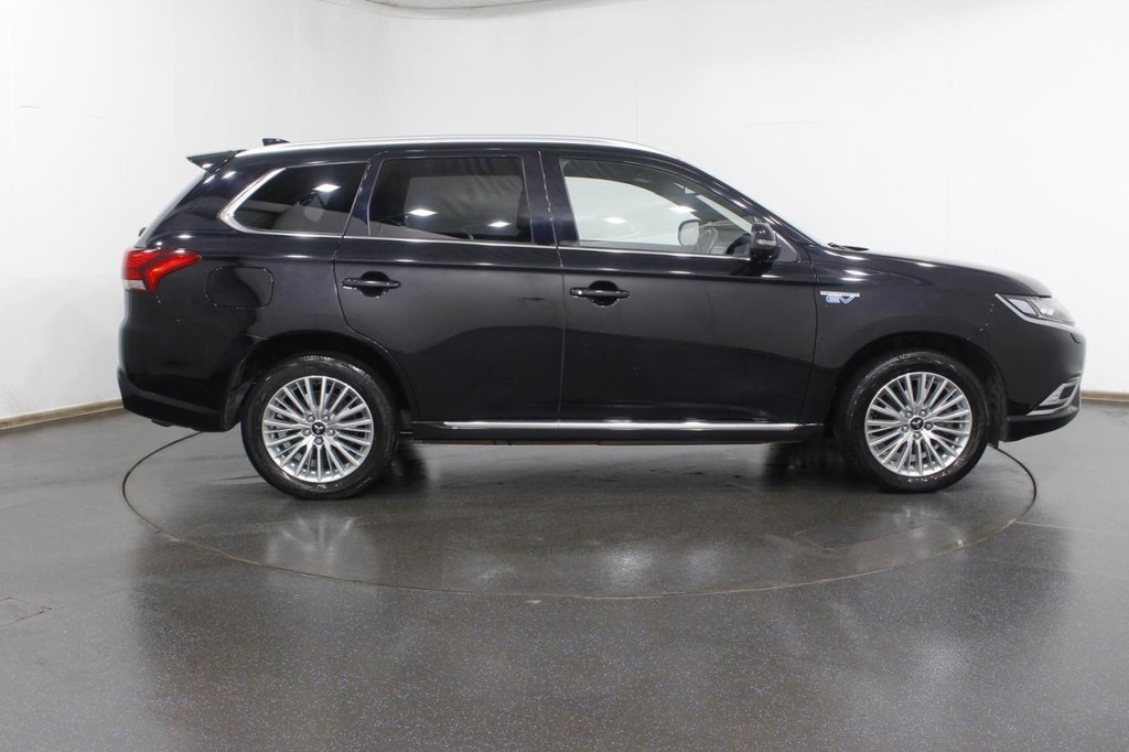 Used Mitsubishi Outlander 2019 for sale - 77269140: Photo 2