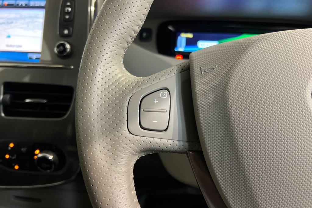 Used Renault Zoe 2017 for sale - 78096297: Photo 25