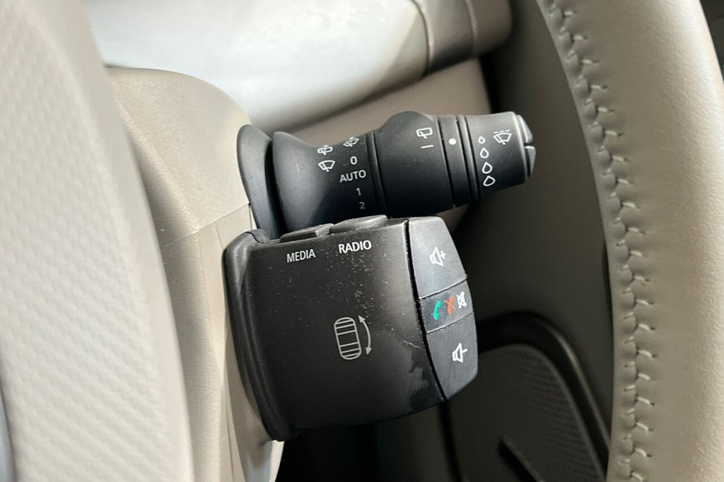 Used Renault Zoe 2017 for sale - 78096297: Photo 28