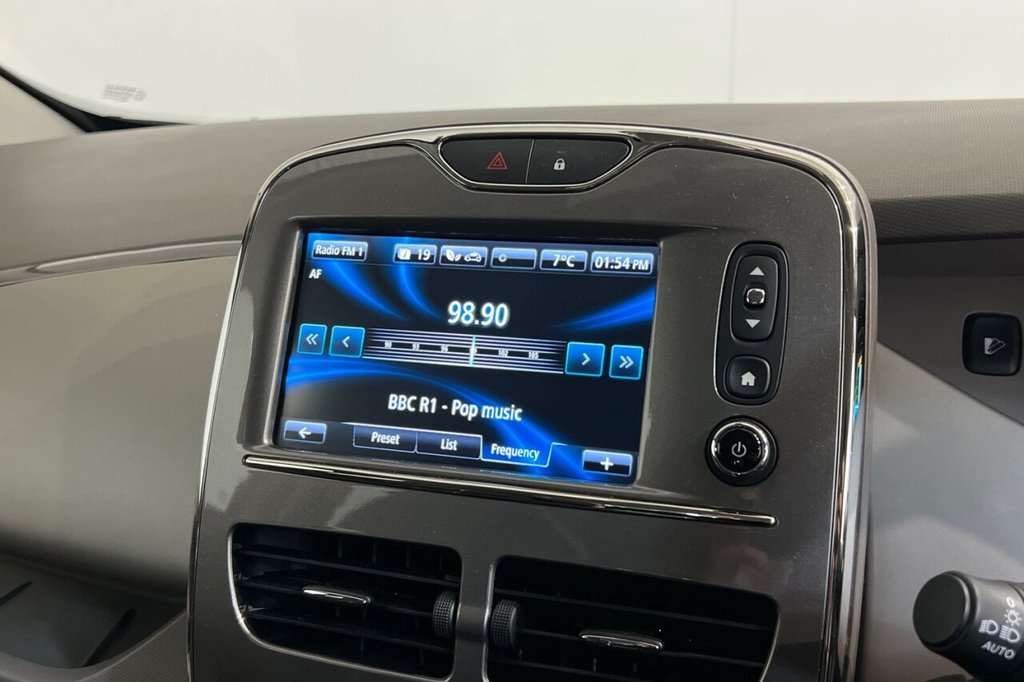 Used Renault Zoe 2017 for sale - 78096297: Photo 31