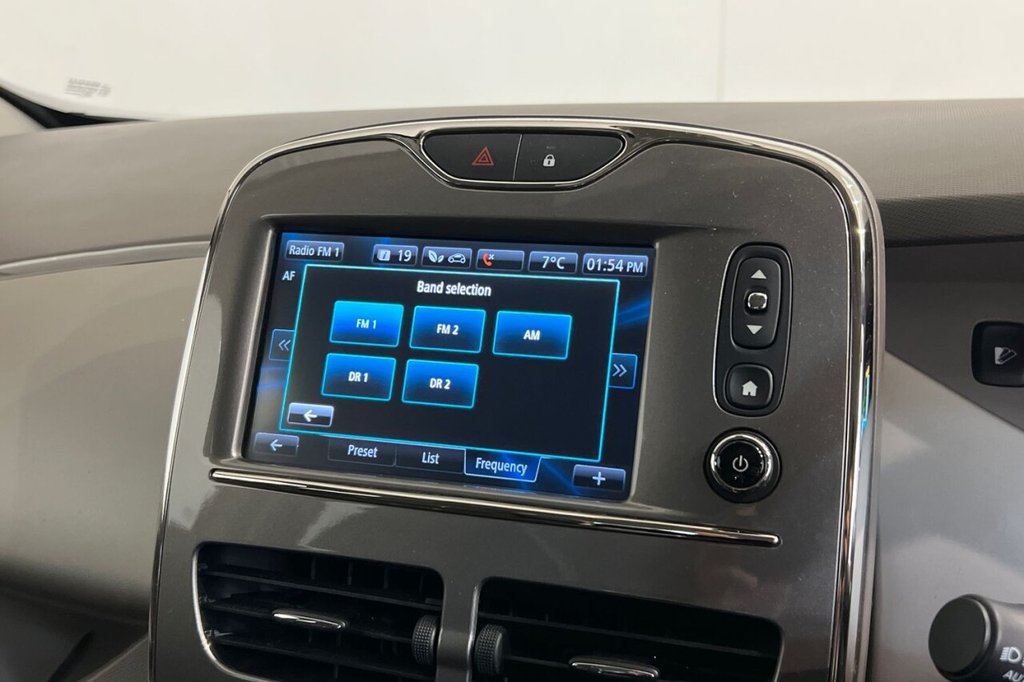 Used Renault Zoe 2017 for sale - 78096297: Photo 32