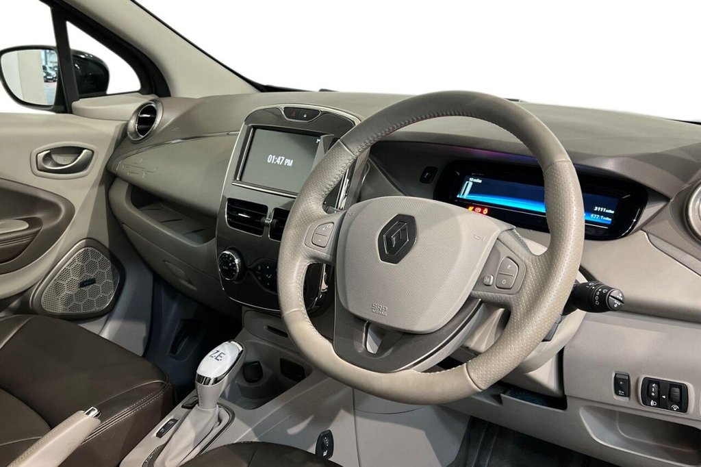 Used Renault Zoe 2017 for sale - 78096297: Photo 9