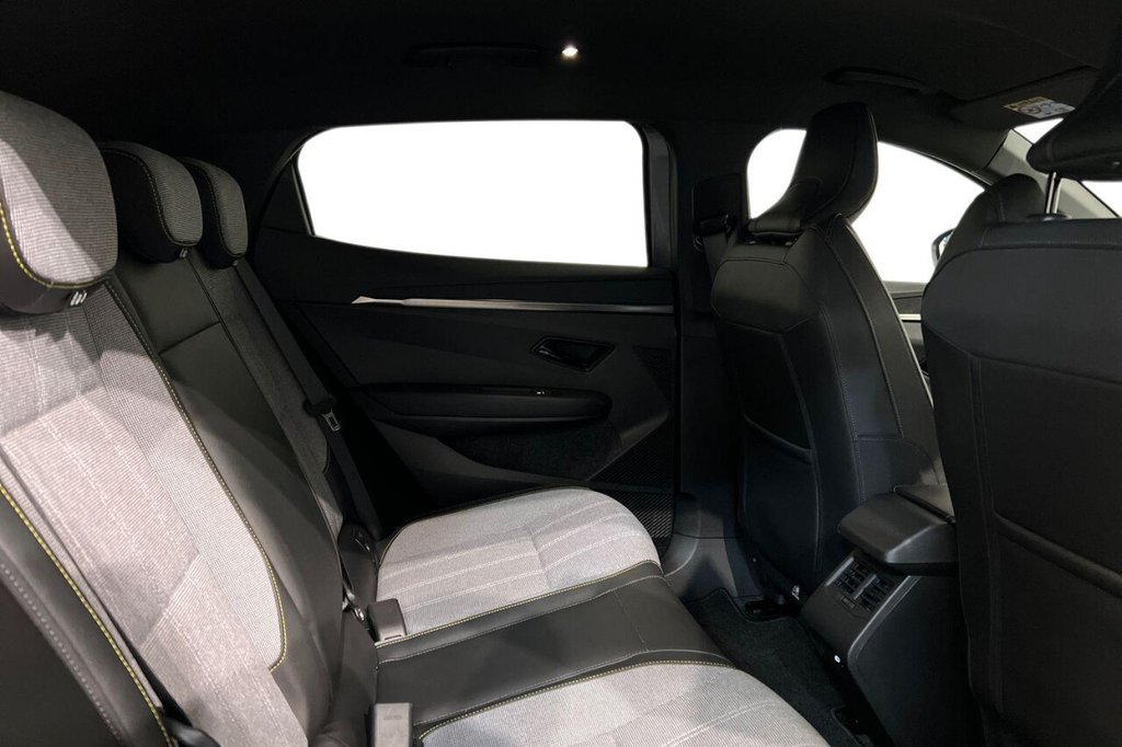 Used Renault Megane E Tech 2023 for sale - 76841292: Photo 10