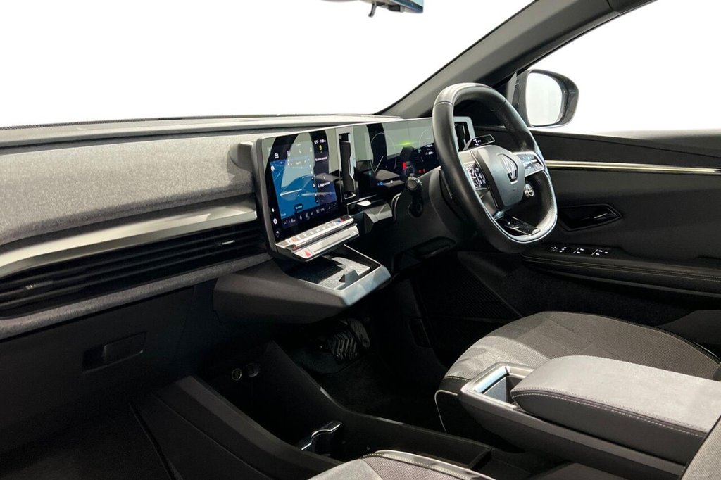 Used Renault Megane E Tech 2023 for sale - 76841292: Photo 11